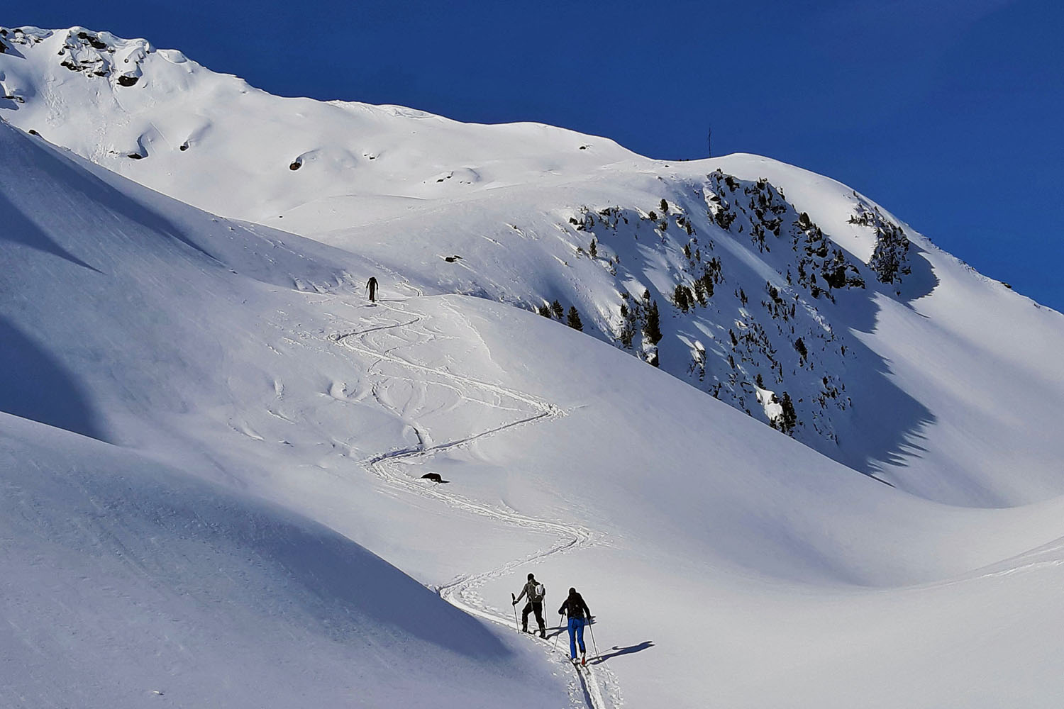 ski touring holidays